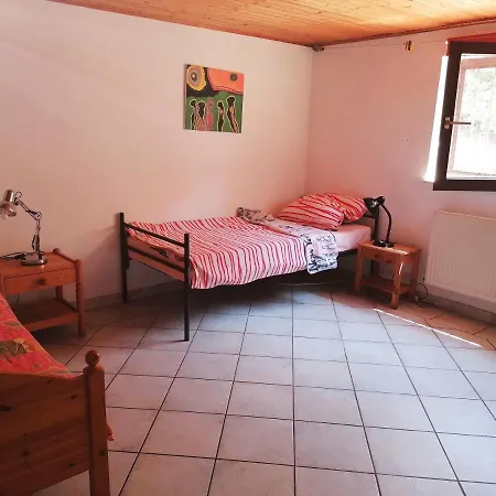 Souterrain 2-zimmer In Apartamento *